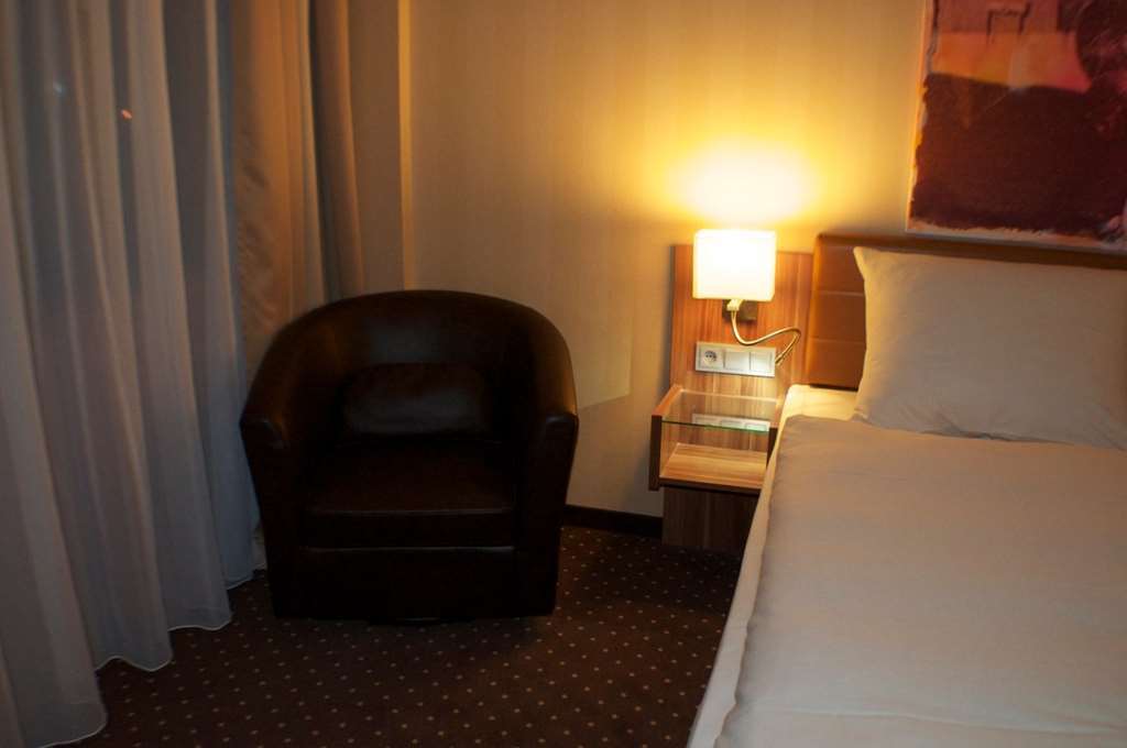 Living Hotel Duesseldorf מראה חיצוני תמונה