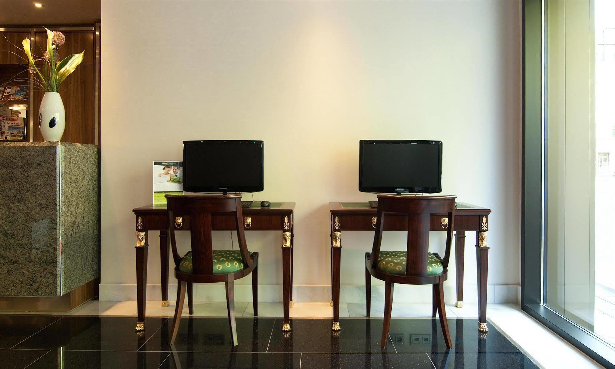 Living Hotel Duesseldorf מראה חיצוני תמונה