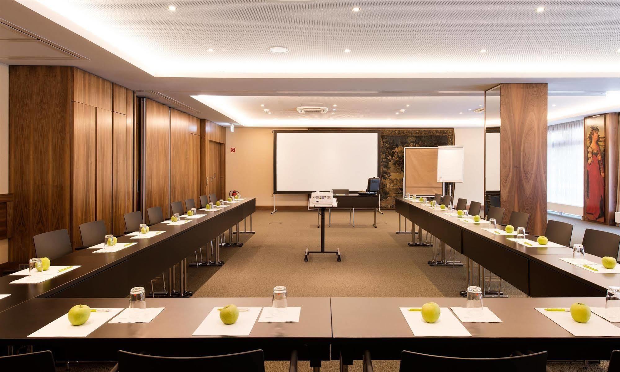 Living Hotel Duesseldorf מראה חיצוני תמונה